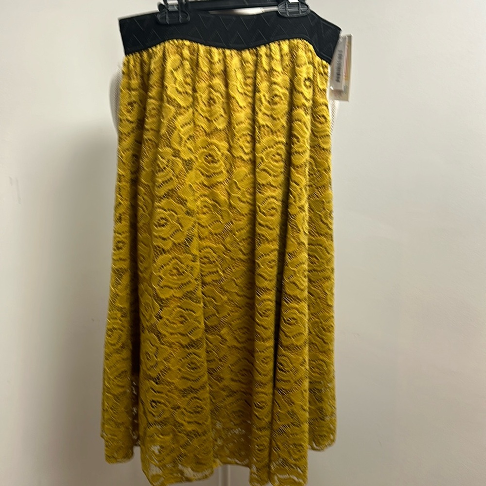 LuLaRoe Lola skirt
